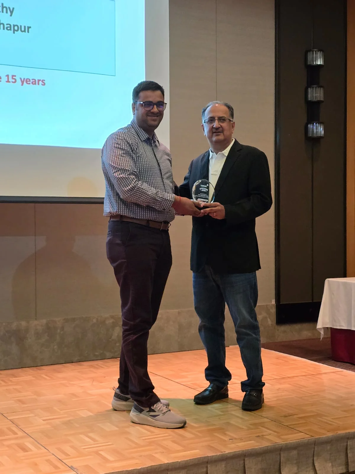 Receiving Lumax distributor award